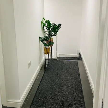 Dom wakacyjny Modern & Cosy 2-bed Near Nec, Airport & Jlr!