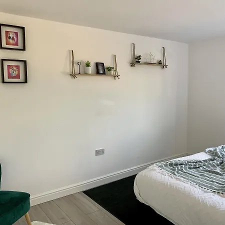 Dom wakacyjny Modern & Cosy 2-bed Near Nec, Airport & Jlr! *