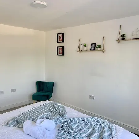 Dom wakacyjny Modern & Cosy 2-bed Near Nec, Airport & Jlr! *